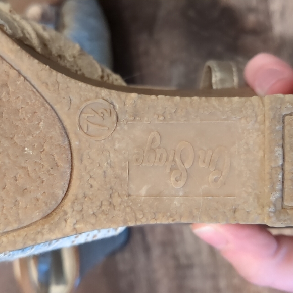 On Stage Wedge heels Sz 7 1/2 - Picture 7 of 7